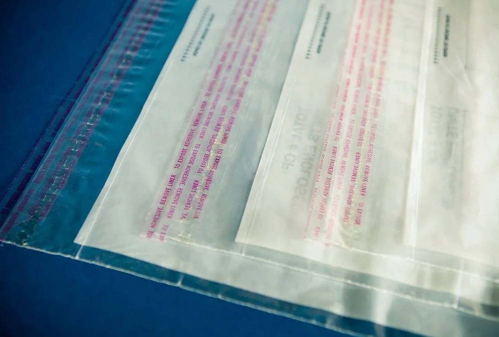 Product Highlight- HKC71 and HKC72 for Permanent/Removable Bag Closure